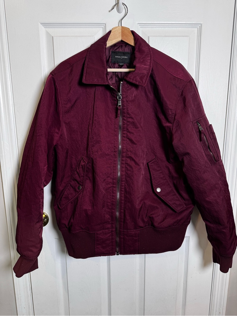 Banana Republic Men’s Large Burgundy Nylon Bomber Flight Jacket